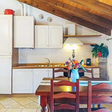 Annika By Interhome Appartement Cocquio Trevisago